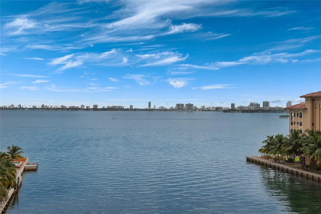 460 NE 28 ST # 501, Miami, FL 33132