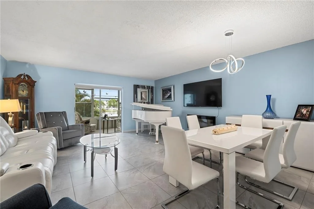 4750 NW 22nd Court # 208, Lauderhill, FL 33313