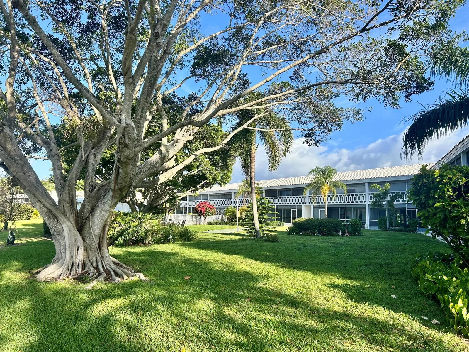 331 TEQUESTA Drive # 216, Tequesta, FL 33469