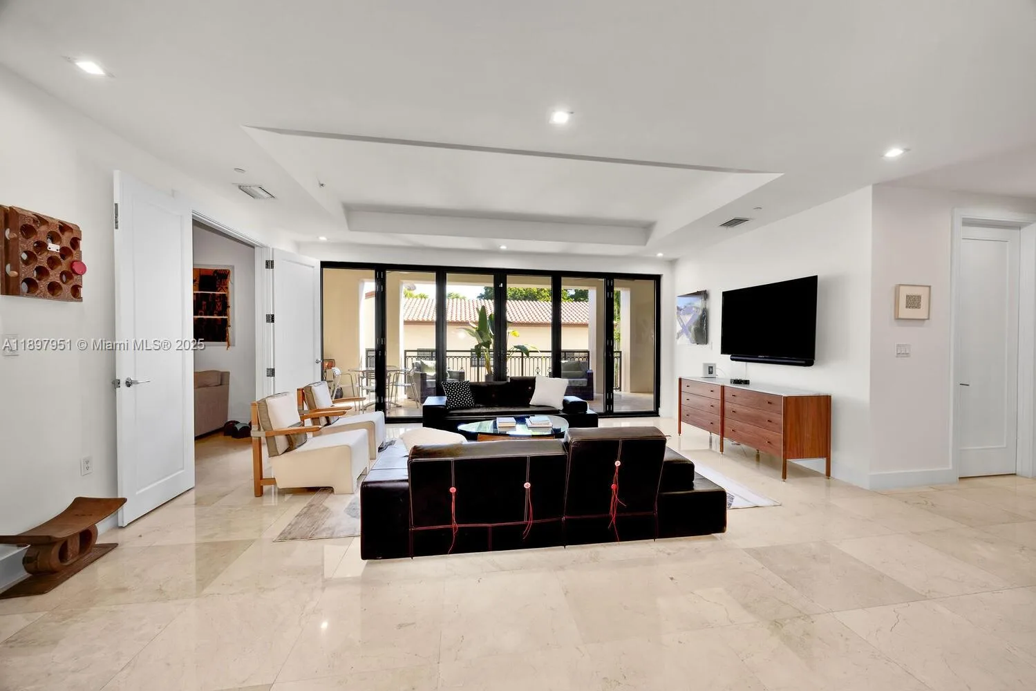 718 Valencia Ave # 207, Coral Gables, FL 33134 photo 11
