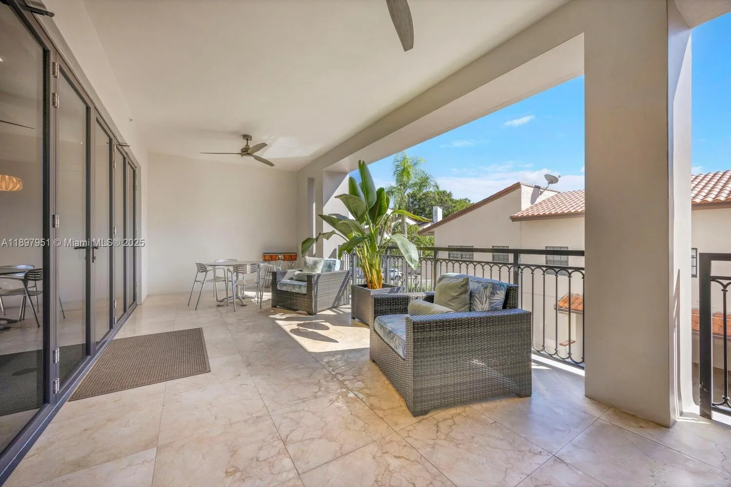 718 Valencia Ave # 207, Coral Gables, FL 33134 photo 4