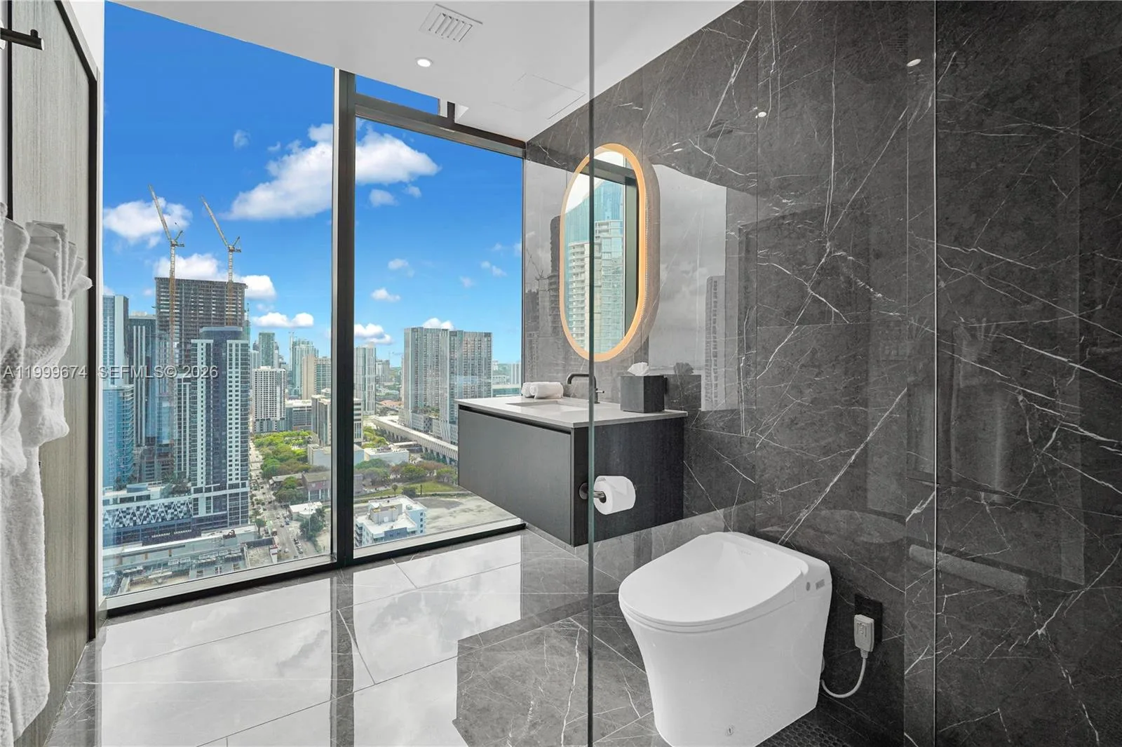 20 NE 11th St # 3110, Miami, FL 33132 photo 3
