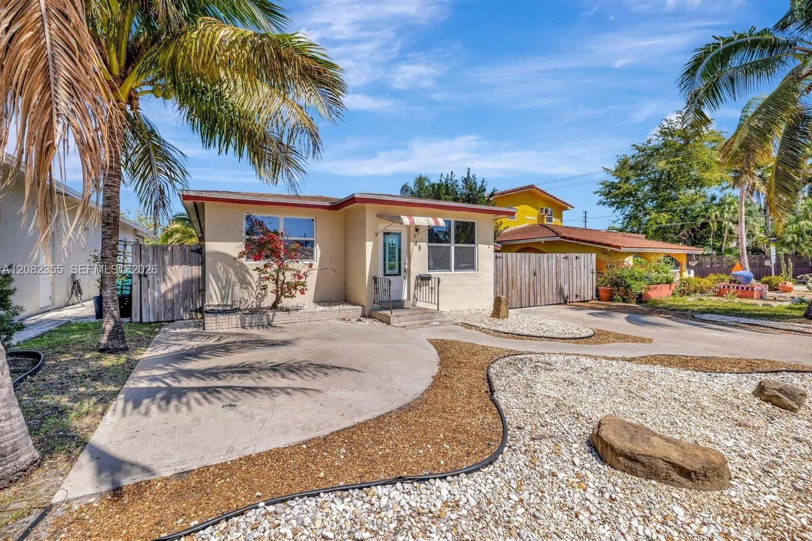 45 SE 14th St # 1, Dania Beach, FL 33004