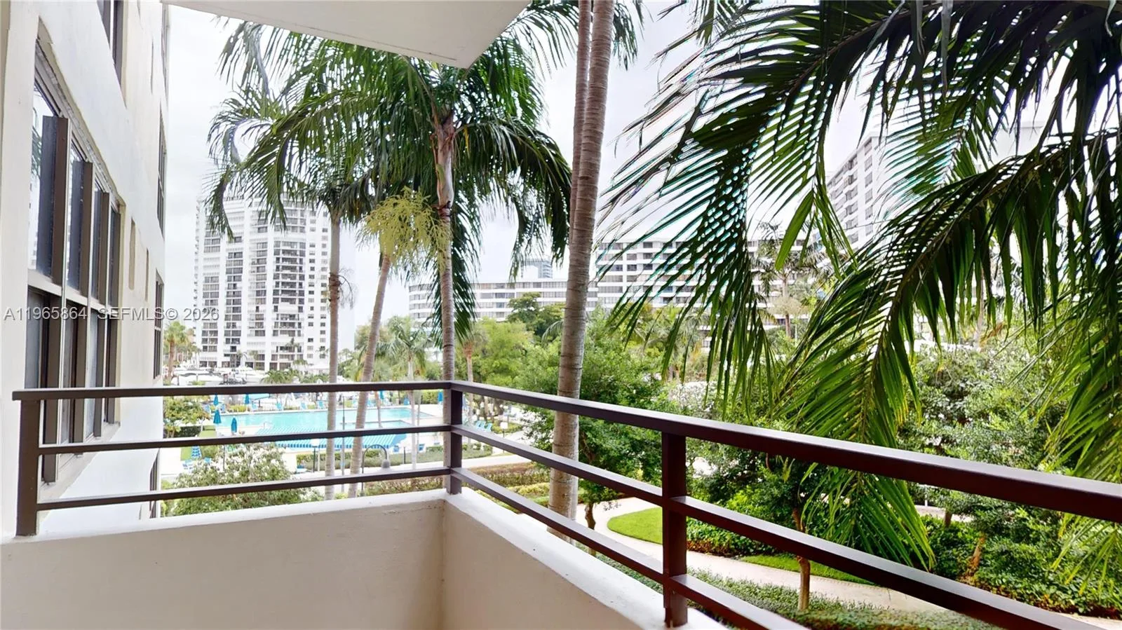 2500 PARKVIEW DR # 417, Hallandale Beach, FL 33009 photo 12