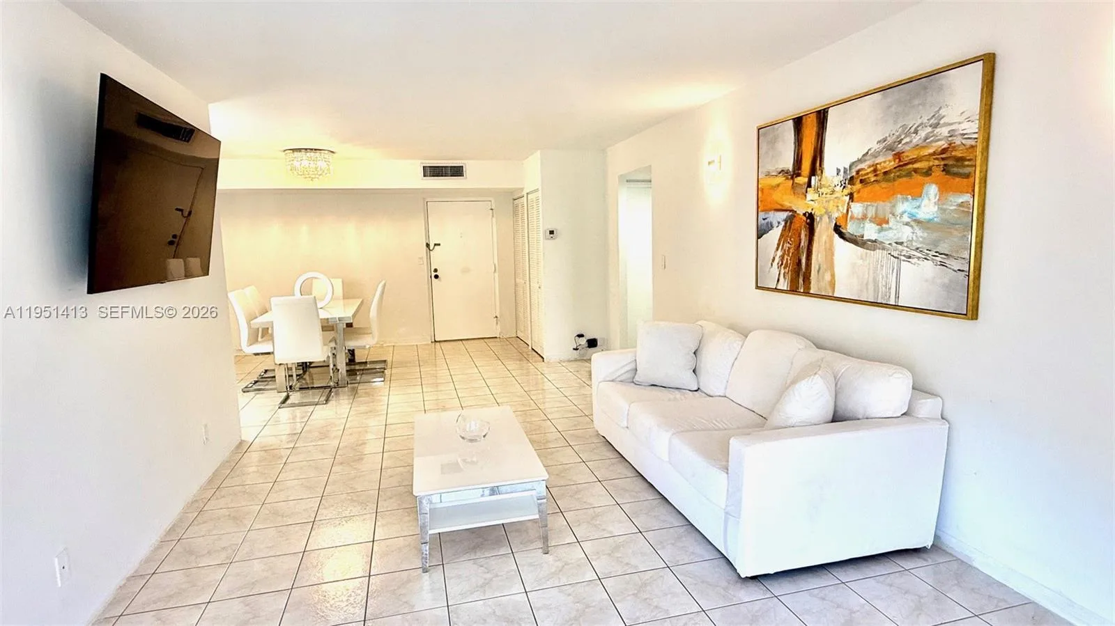 290 174th St # 312, Sunny Isles Beach, FL 33160 photo 4