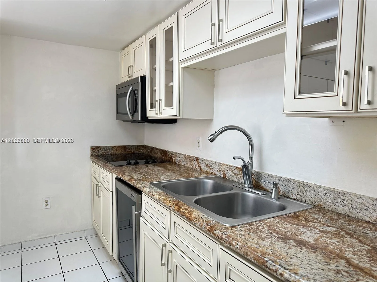 802 NW 87th Ave # 315, Miami, FL 33172 photo 2