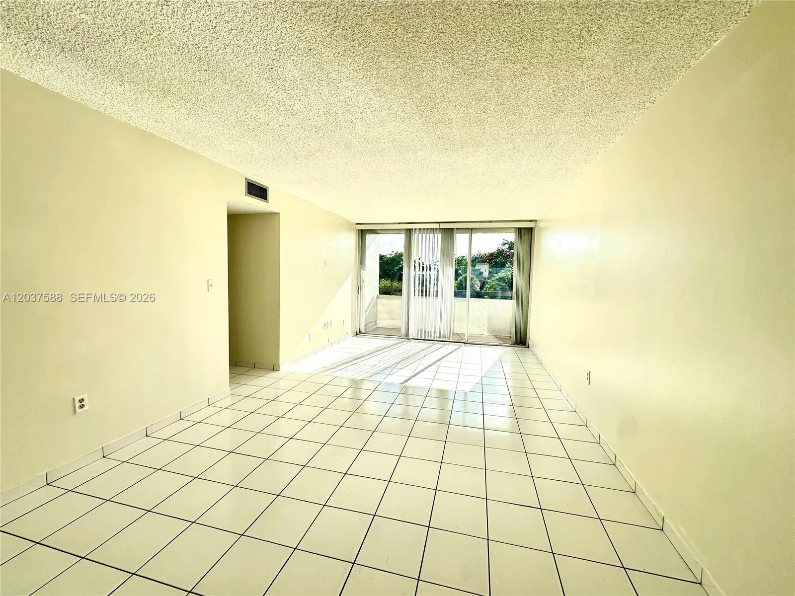 802 NW 87th Ave # 315, Miami, FL 33172 photo 5