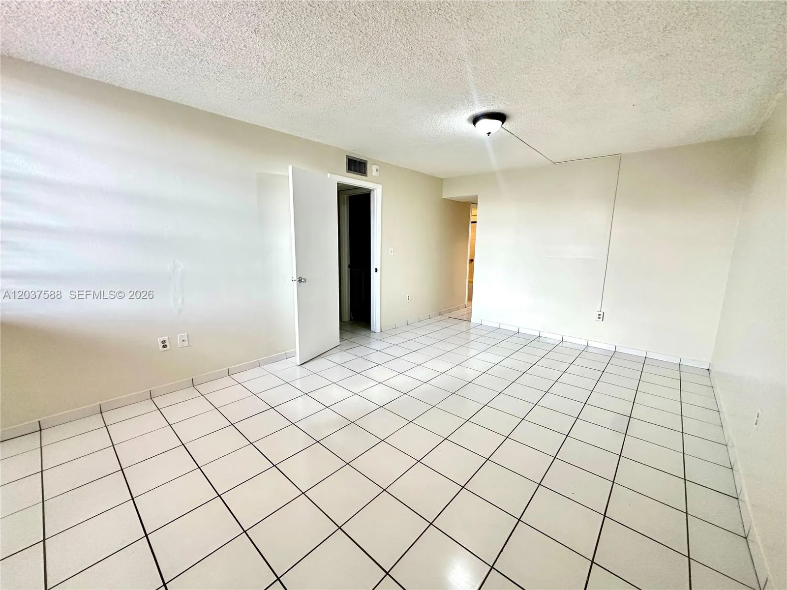 802 NW 87th Ave # 315, Miami, FL 33172 photo 6
