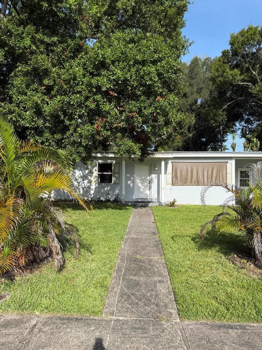 1835 31st Avenue, Vero Beach, FL 32960