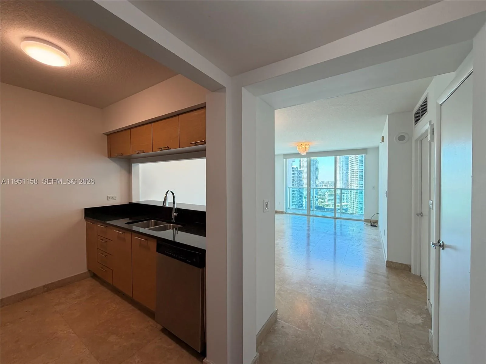 31 SE 5th St # 3009, Miami, FL 33131 photo 2