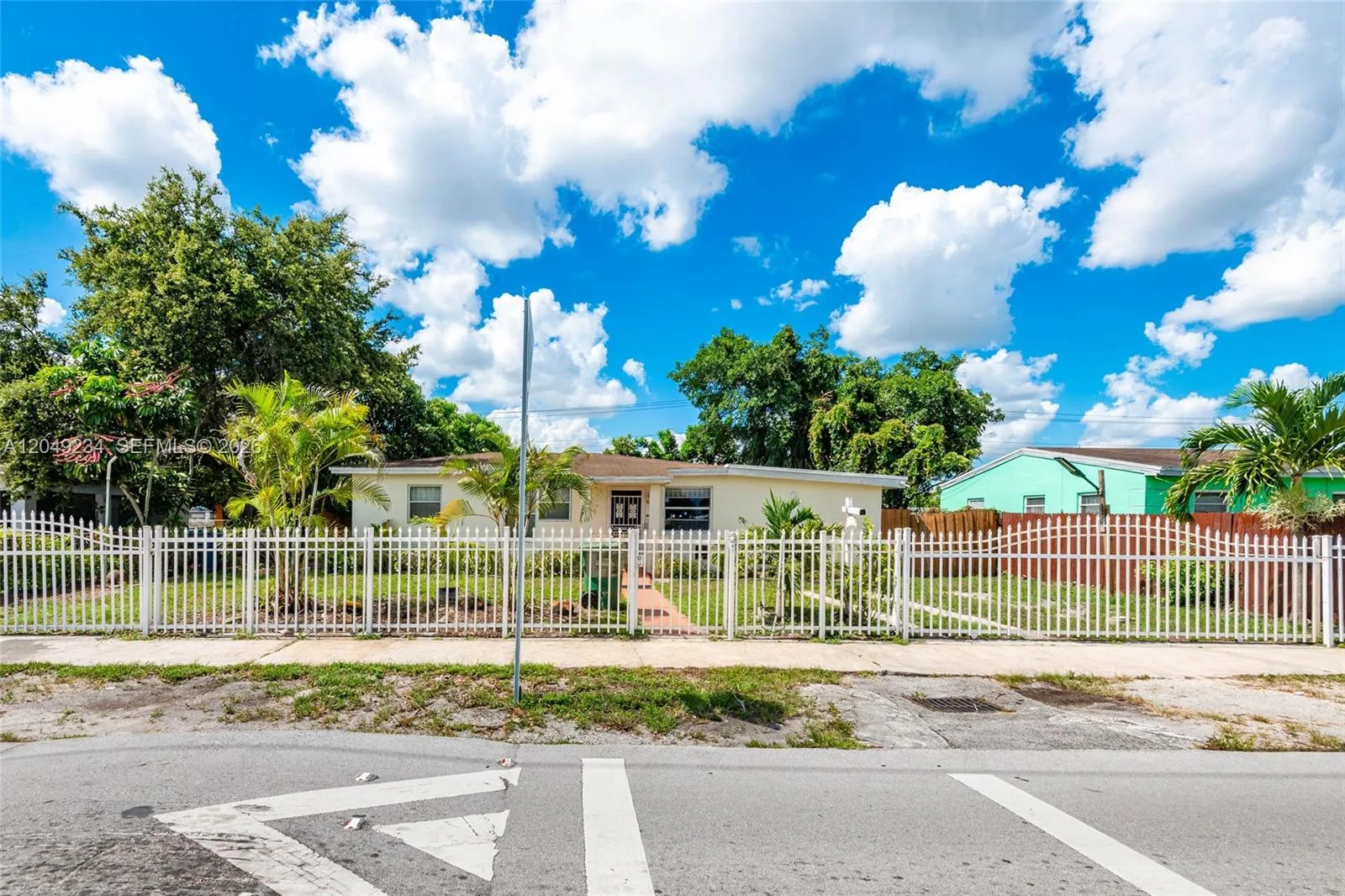 3260 NW 179th St, Miami Gardens, FL 33056 photo 2