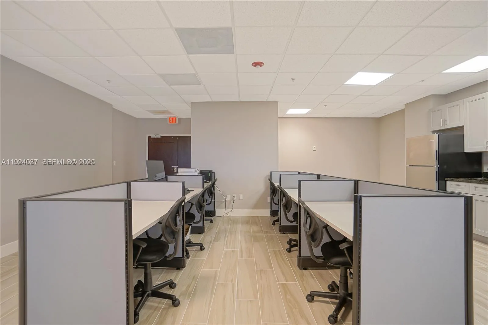 12550 Biscayne Blvd # 902, North Miami, FL 33181 photo 5