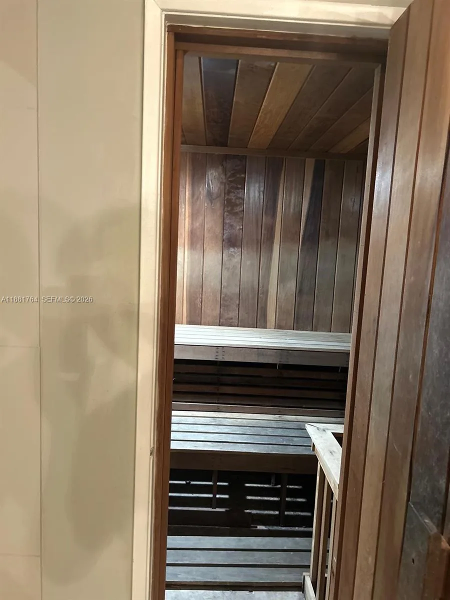 1621 Collins Ave # 701, Miami Beach, FL 33139 photo 11