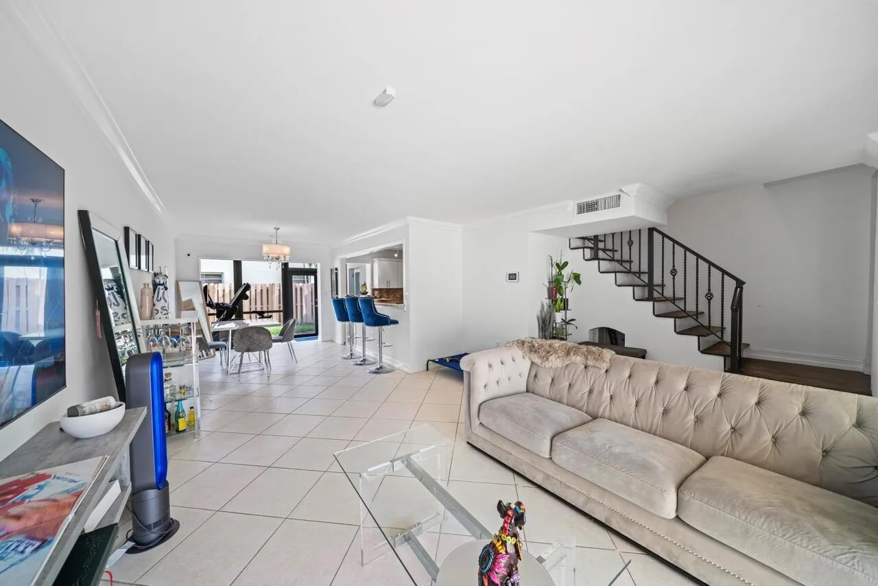 8745 SW 137th Avenue, Miami, FL 33183 photo 3