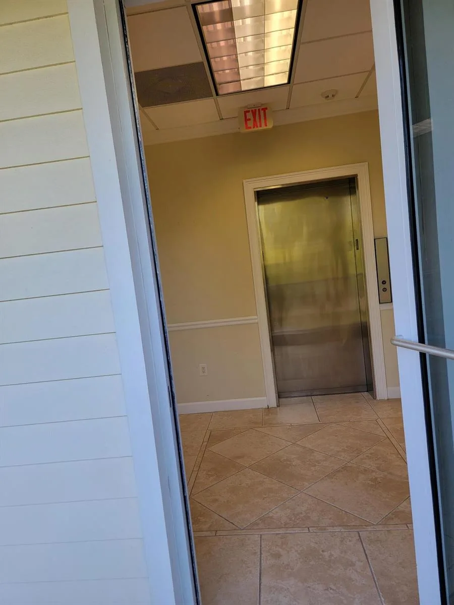 829 18TH # C-2, Vero Beach, FL 32960 photo 4