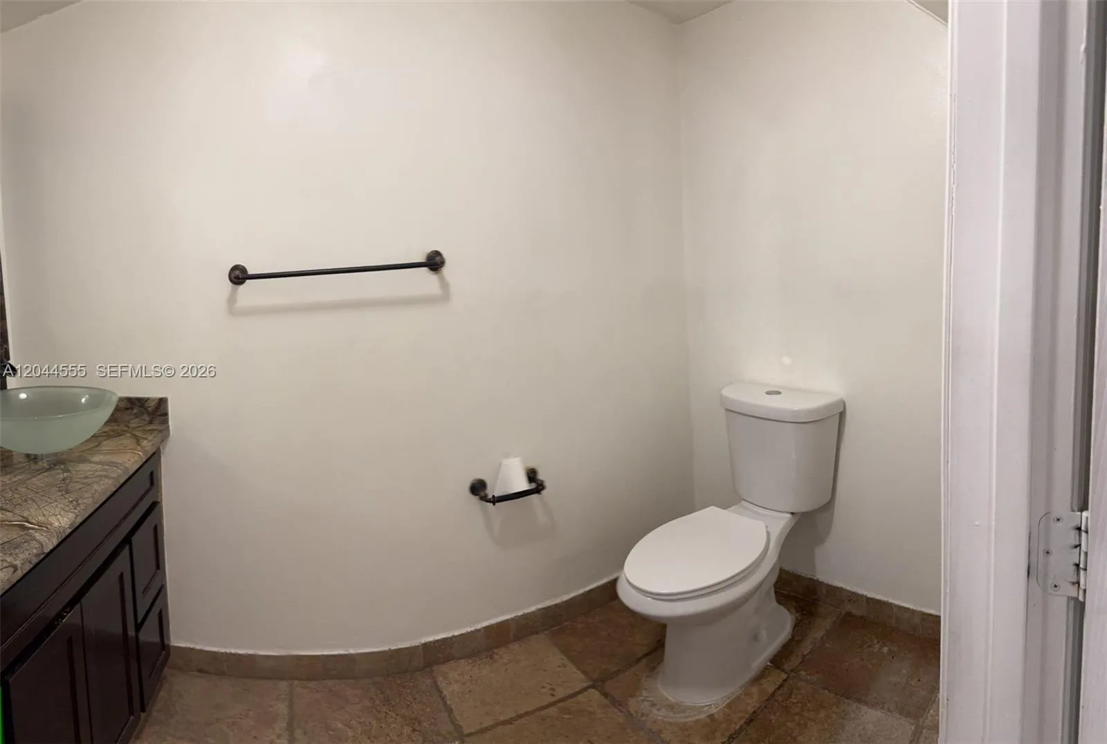 9371 Fontainebleau Blvd # I229, Miami, FL 33172 photo 5