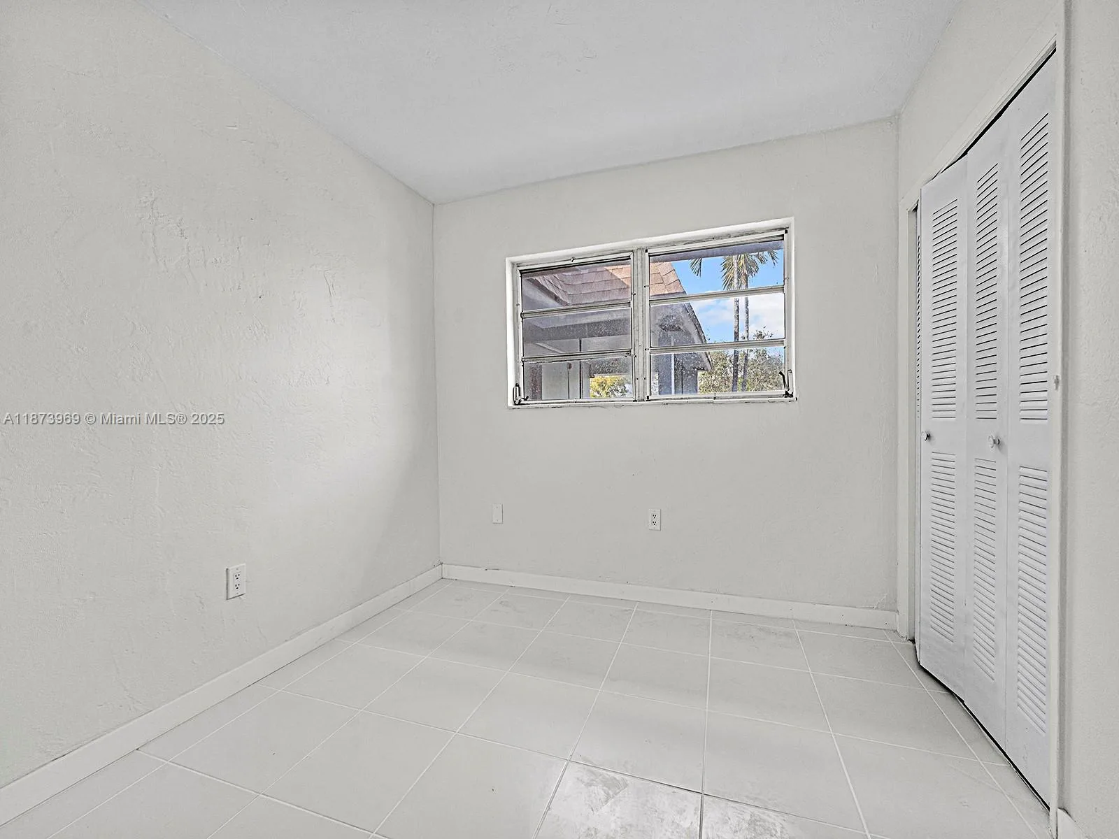 10305 SW 40th St # 0, Miami, FL 33165 photo 3