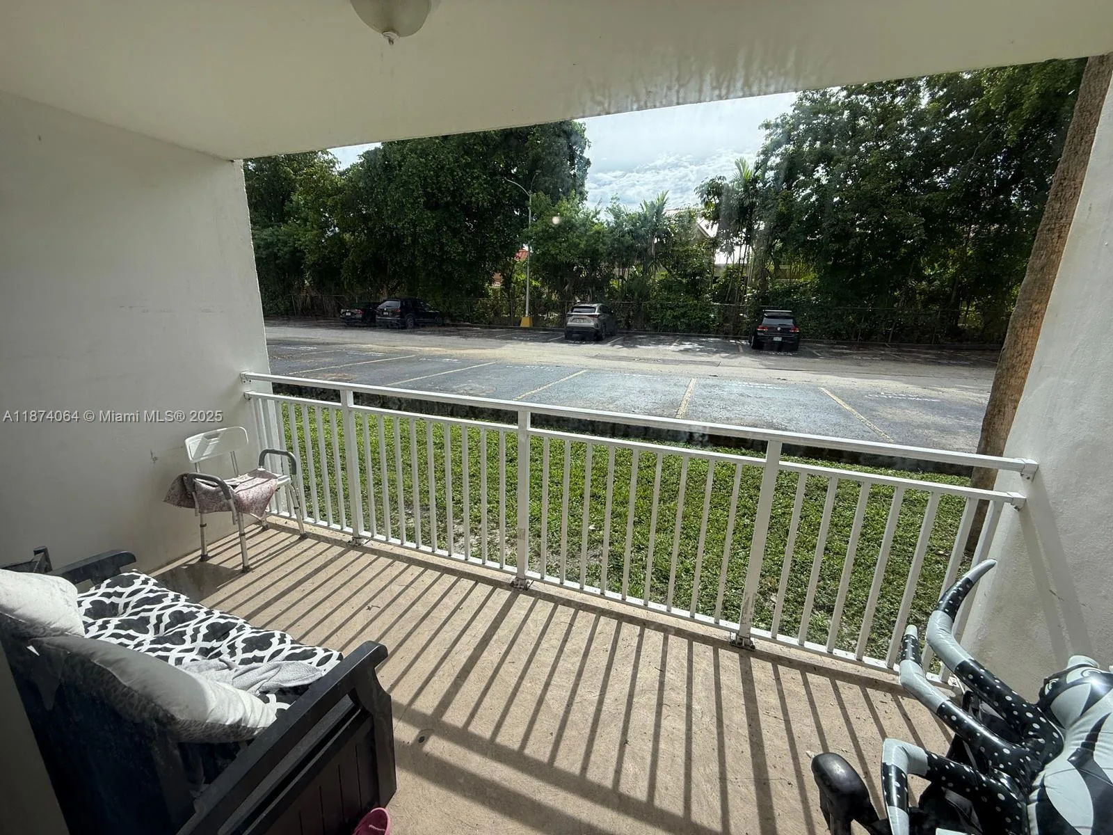 6940 Miami Gardens Dr # 1-122, Hialeah, FL 33015 photo 12