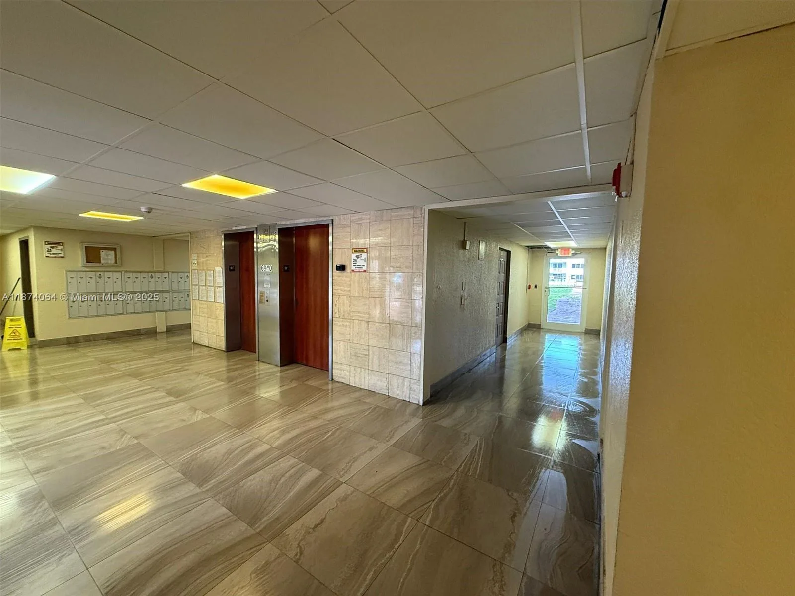 6940 Miami Gardens Dr # 1-122, Hialeah, FL 33015 photo 4