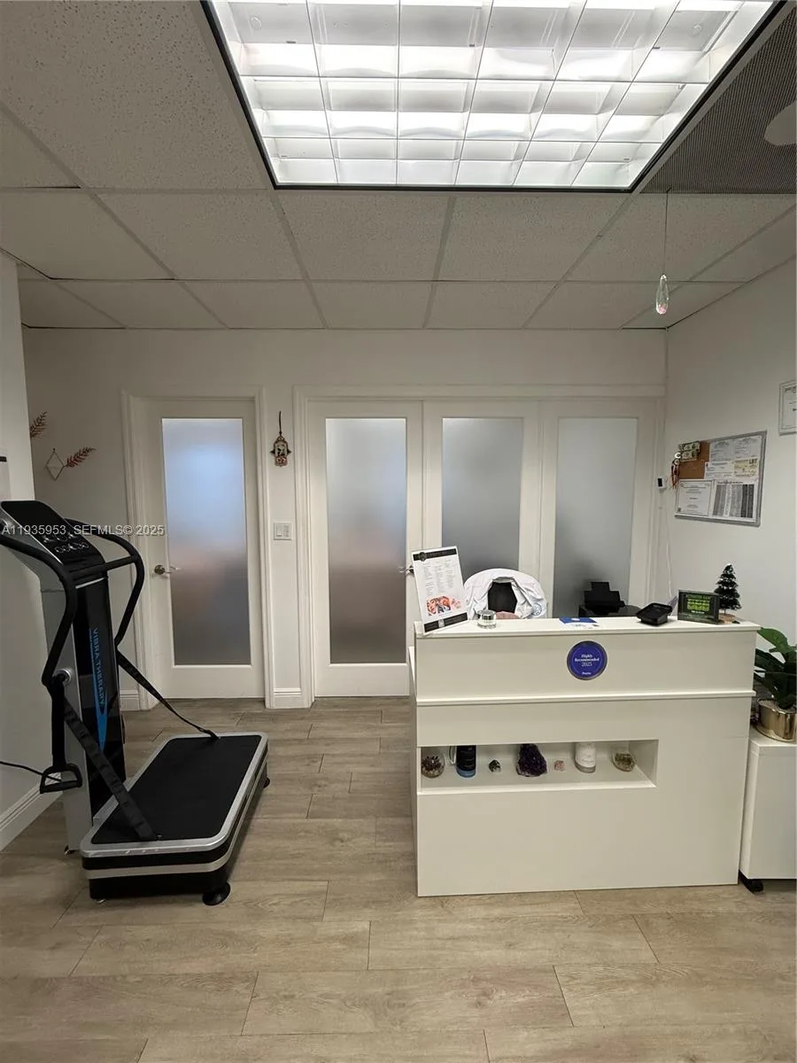 717 Ponce De Leon Blvd # 206, Coral Gables, FL 33134 photo 4