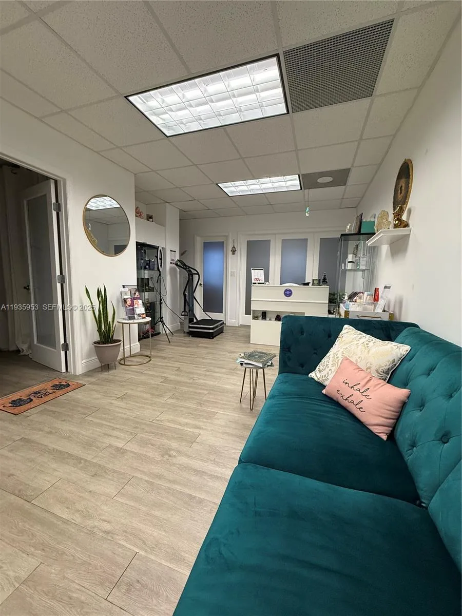 717 Ponce De Leon Blvd # 206, Coral Gables, FL 33134 photo 5