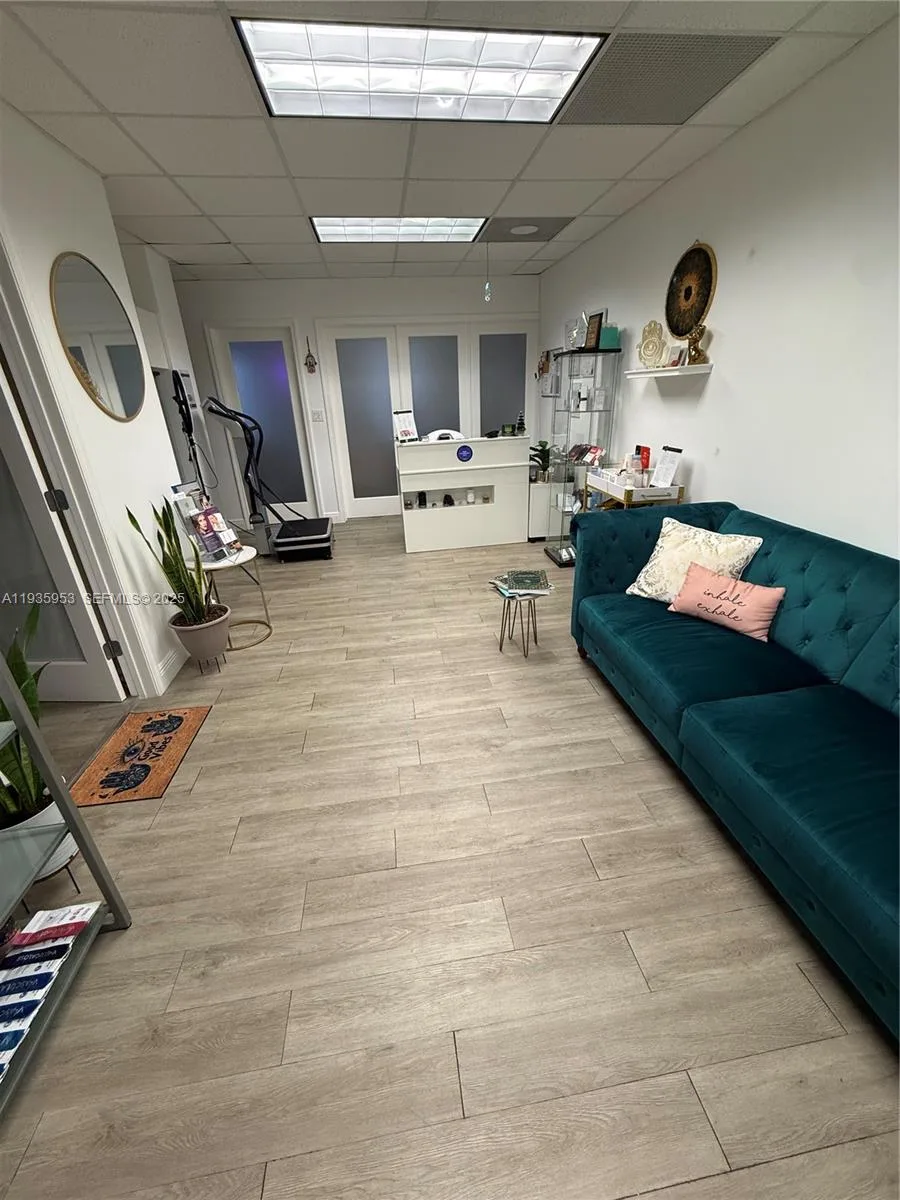 717 Ponce De Leon Blvd # 206, Coral Gables, FL 33134 photo 6