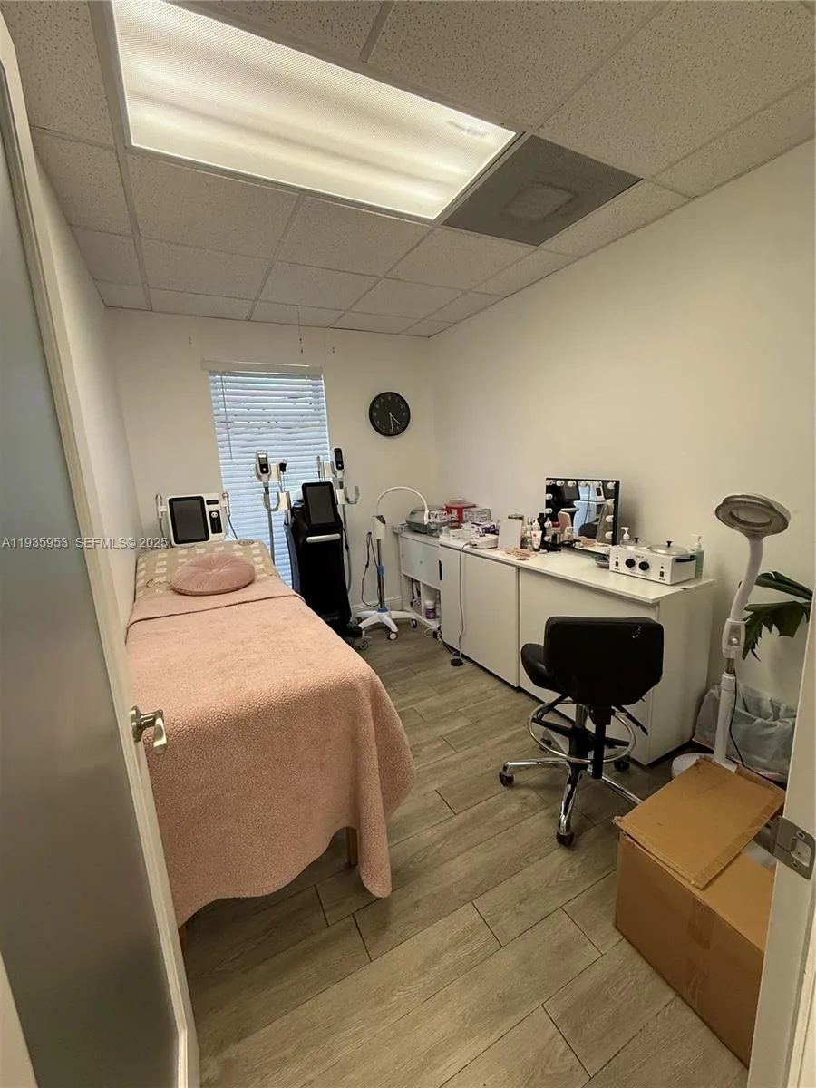 717 Ponce De Leon Blvd # 206, Coral Gables, FL 33134 photo 9