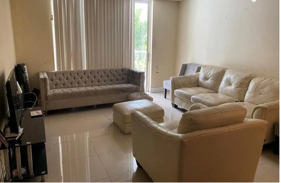 486 NW 165TH ST Road NW # B-206, Miami, FL 33169 photo 2