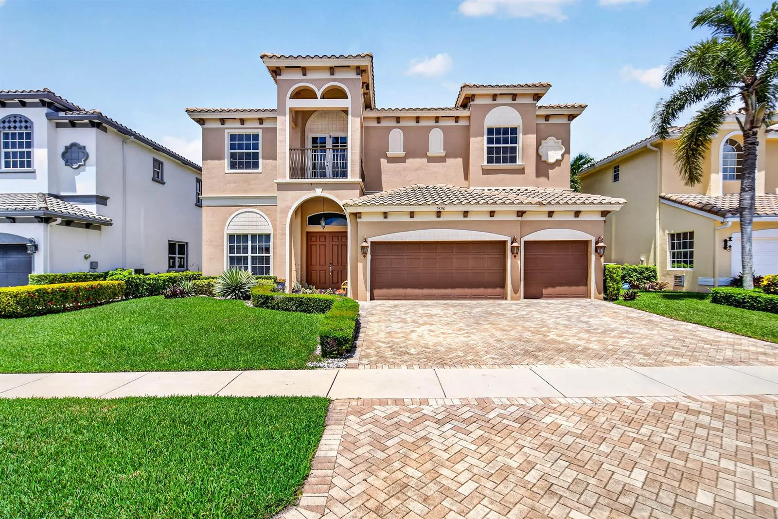 9898 Coronado Lake Drive, Boynton Beach, FL 33437