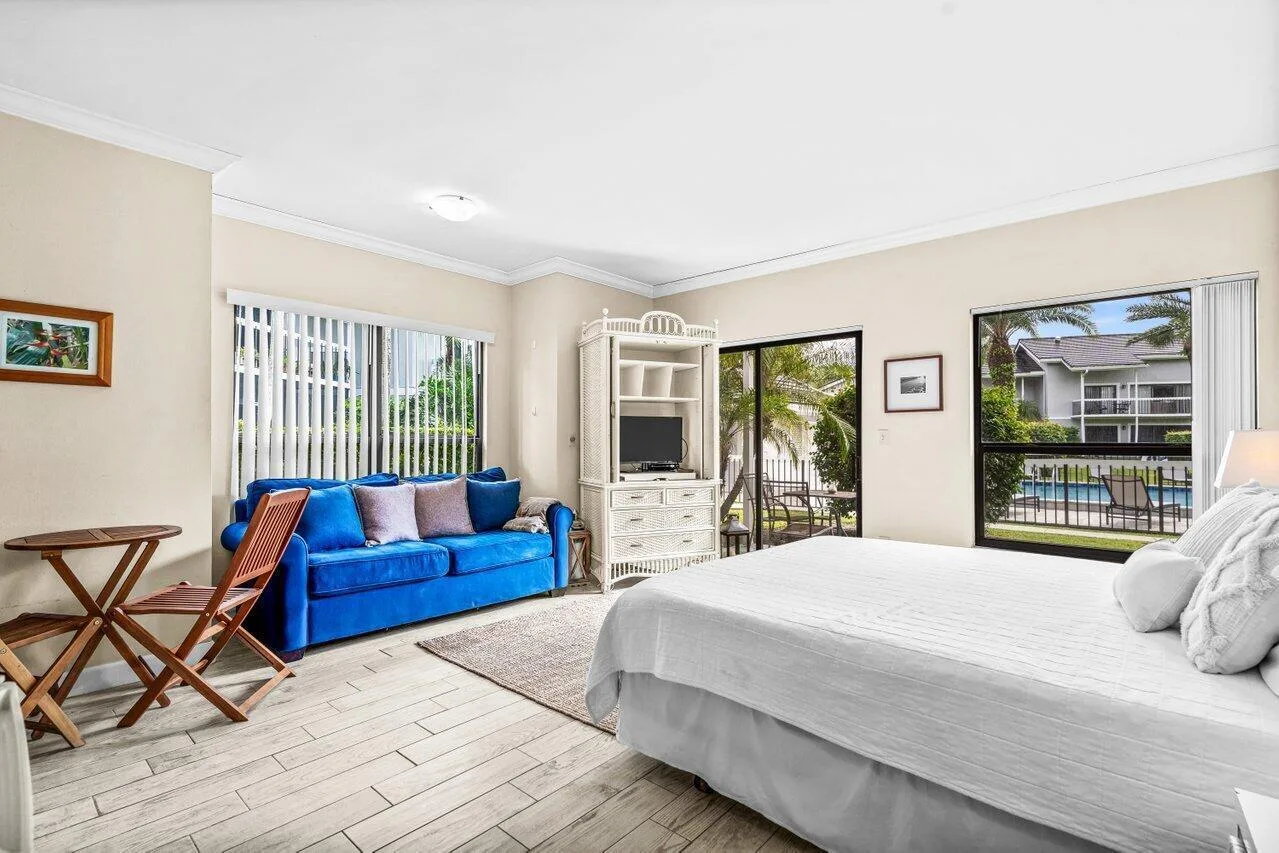 11863 Wimbledon Circle # 432, Wellington, FL 33414