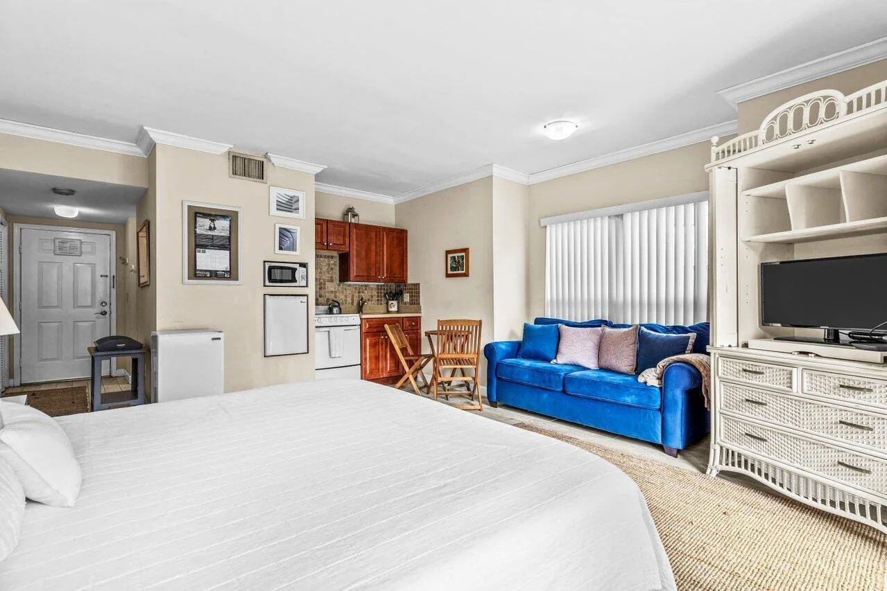 11863 Wimbledon Circle # 432, Wellington, FL 33414 photo 3