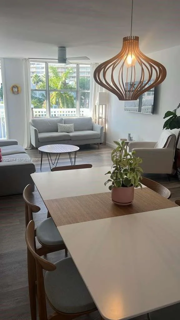 1913 S.Ocean dr. # 429, Hallandale Beach, FL 33009