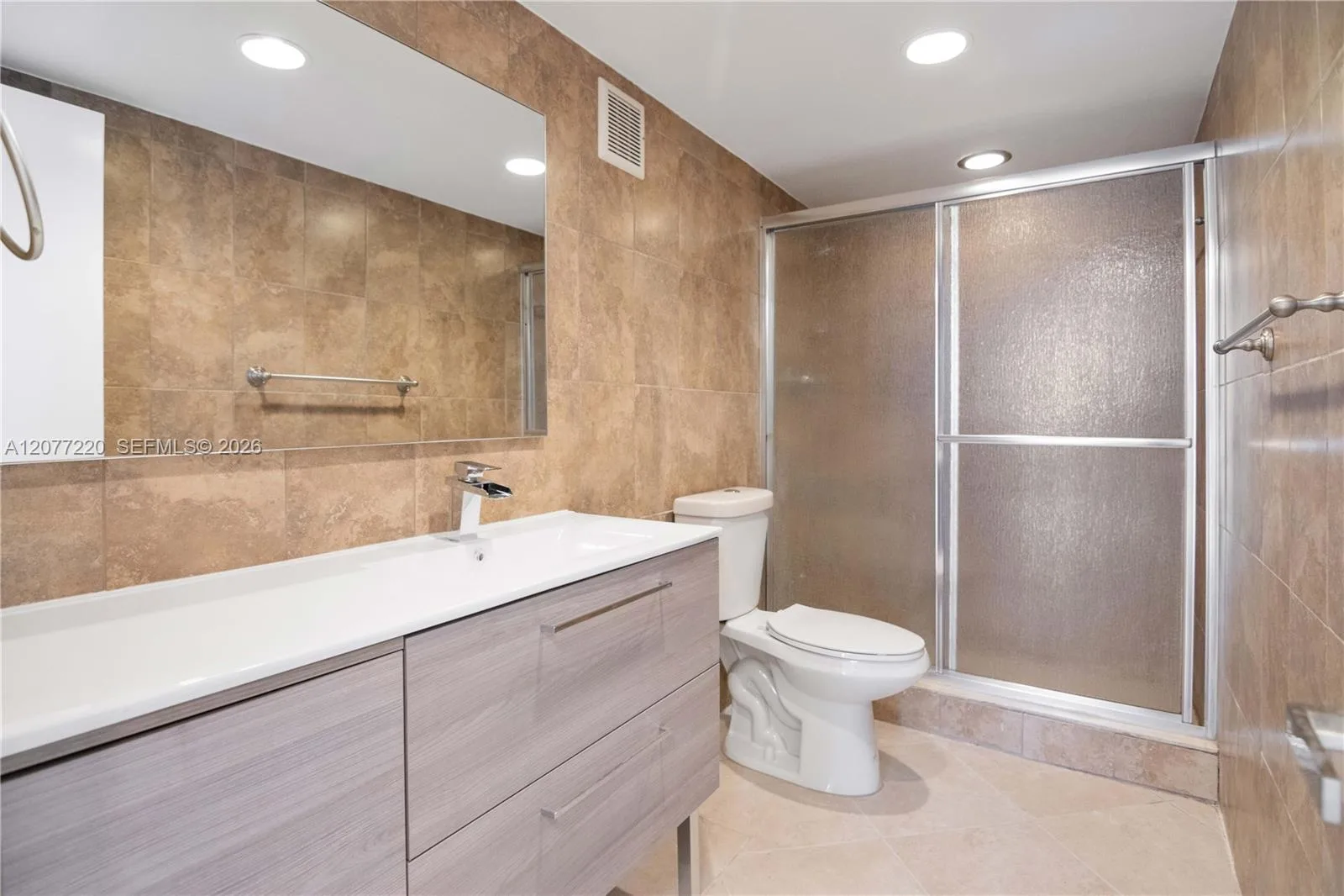 16740 NE 9th Ave # 604, North Miami Beach, FL 33162 photo 13
