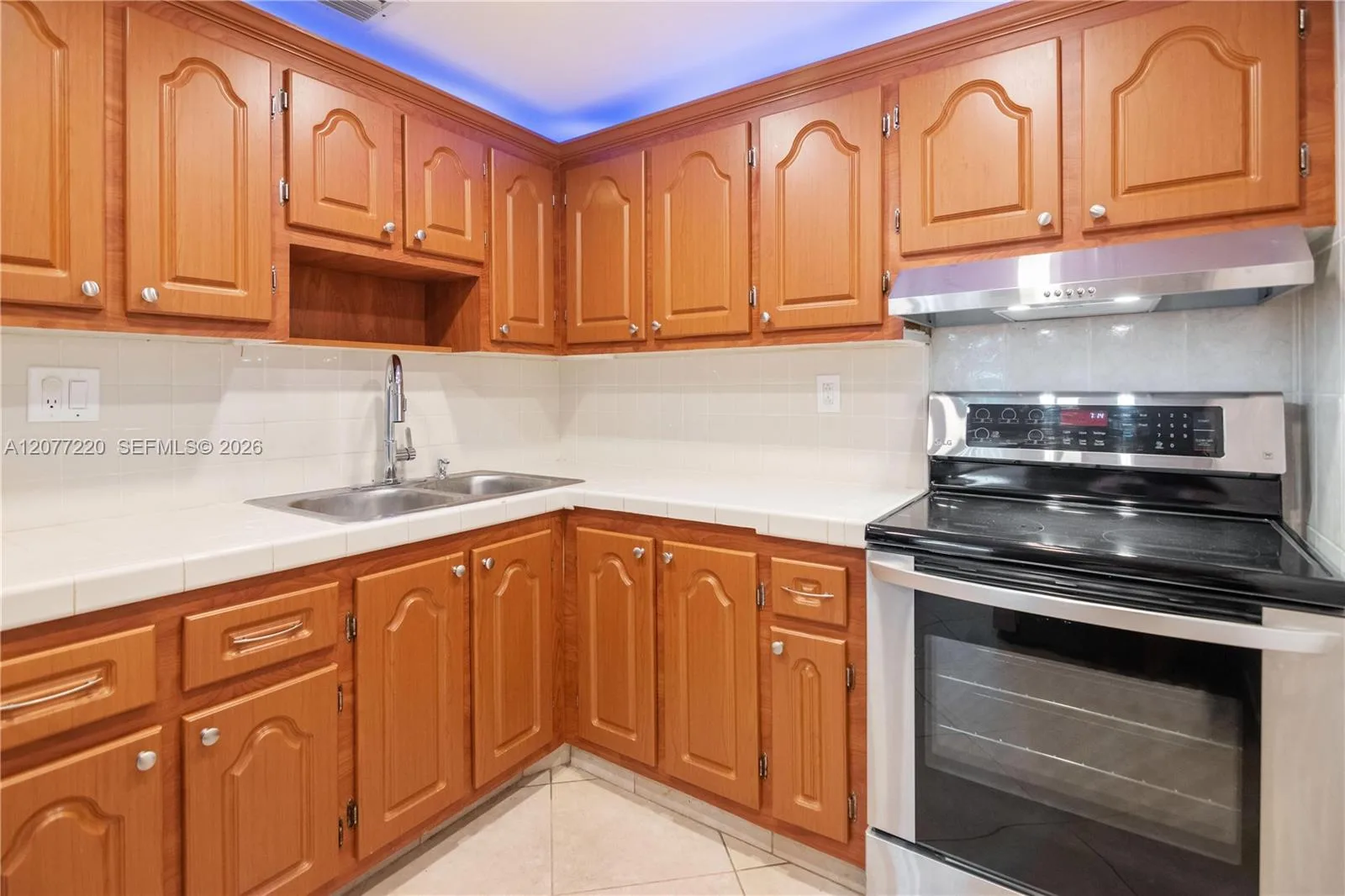 16740 NE 9th Ave # 604, North Miami Beach, FL 33162 — zdjęcie 4