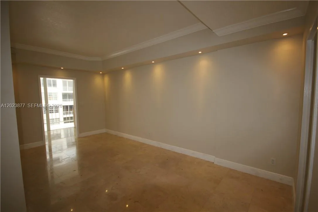 5401 Collins Ave # 339, Miami Beach, FL 33140 photo 11