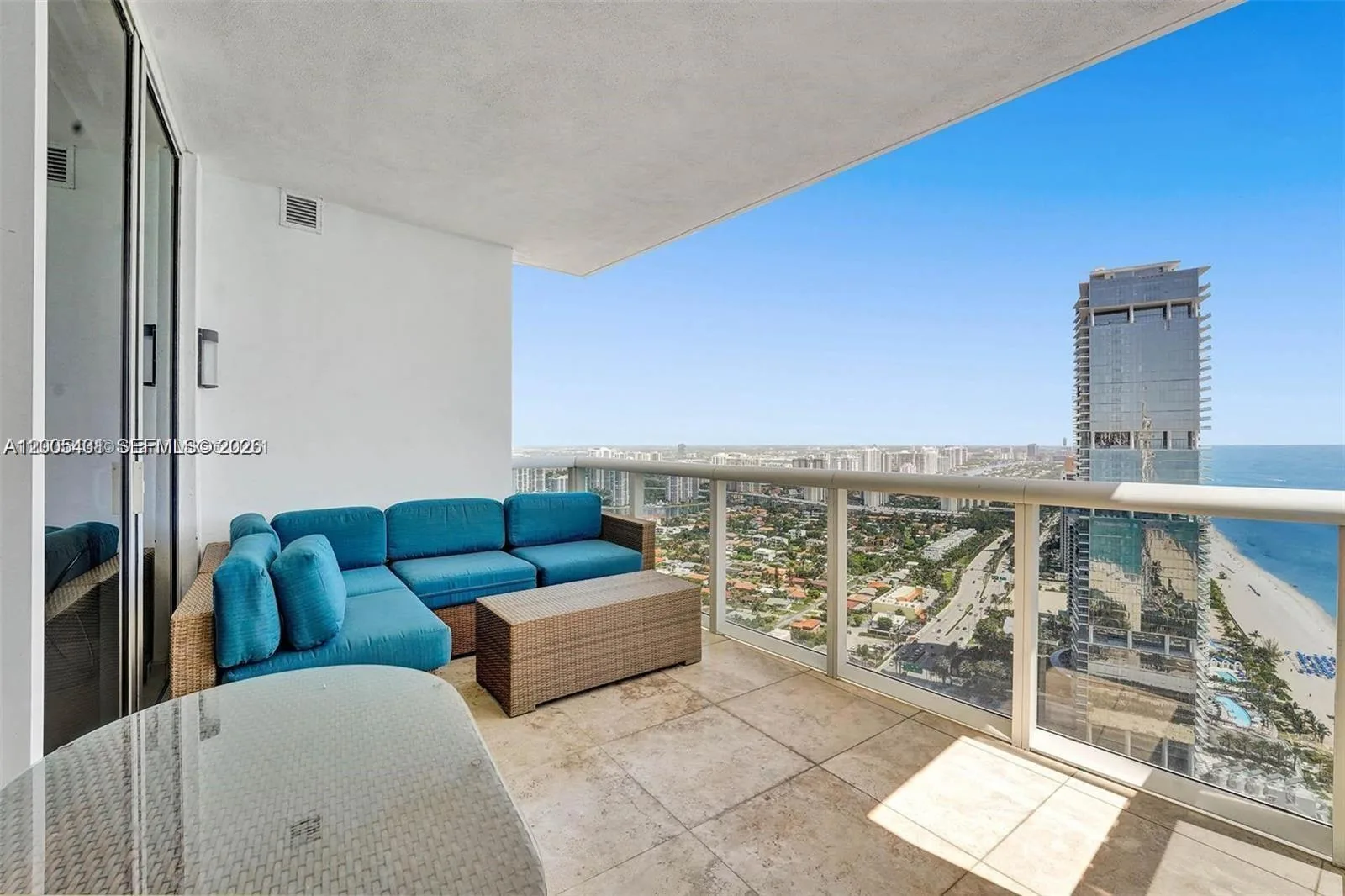 18201 Collins Ave # 5202, Sunny Isles Beach, FL 33160 photo 2