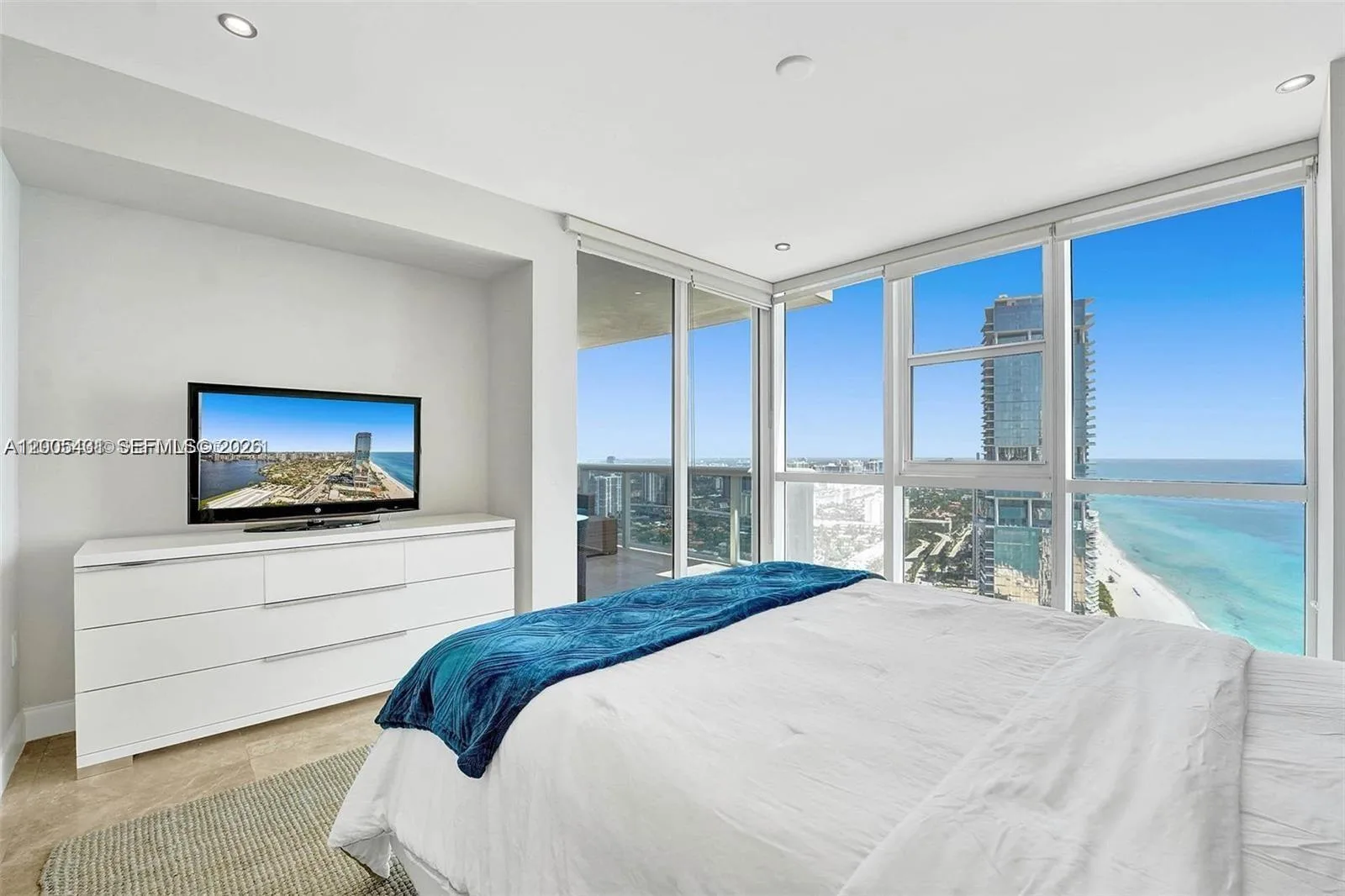 18201 Collins Ave # 5202, Sunny Isles Beach, FL 33160 photo 4