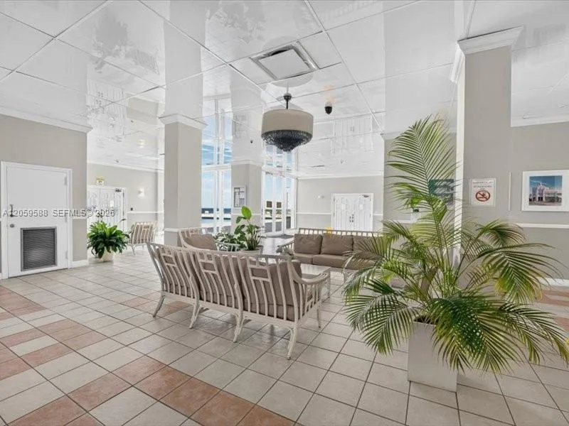 7135 Collins Ave # 331, Miami Beach, FL 33141 photo 6