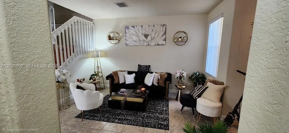 8652 NW 112th Ct, Doral, FL 33178 photo 3
