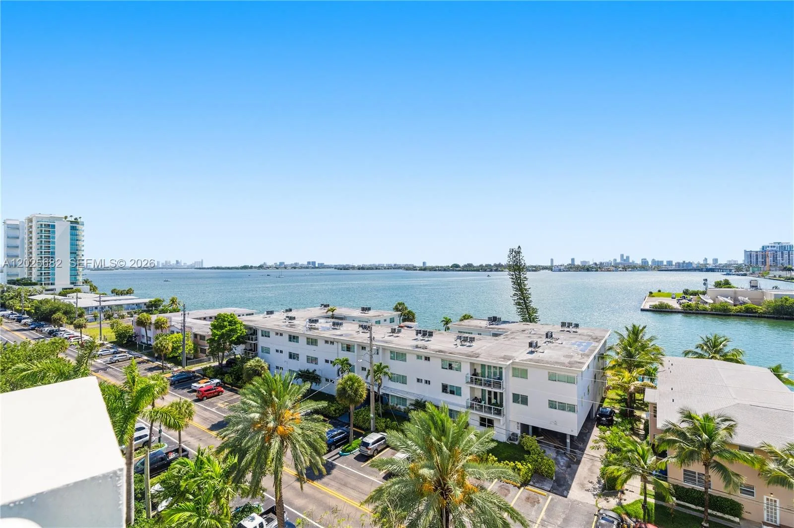 7910 Harbor Island Dr # 704, North Bay Village, FL 33141