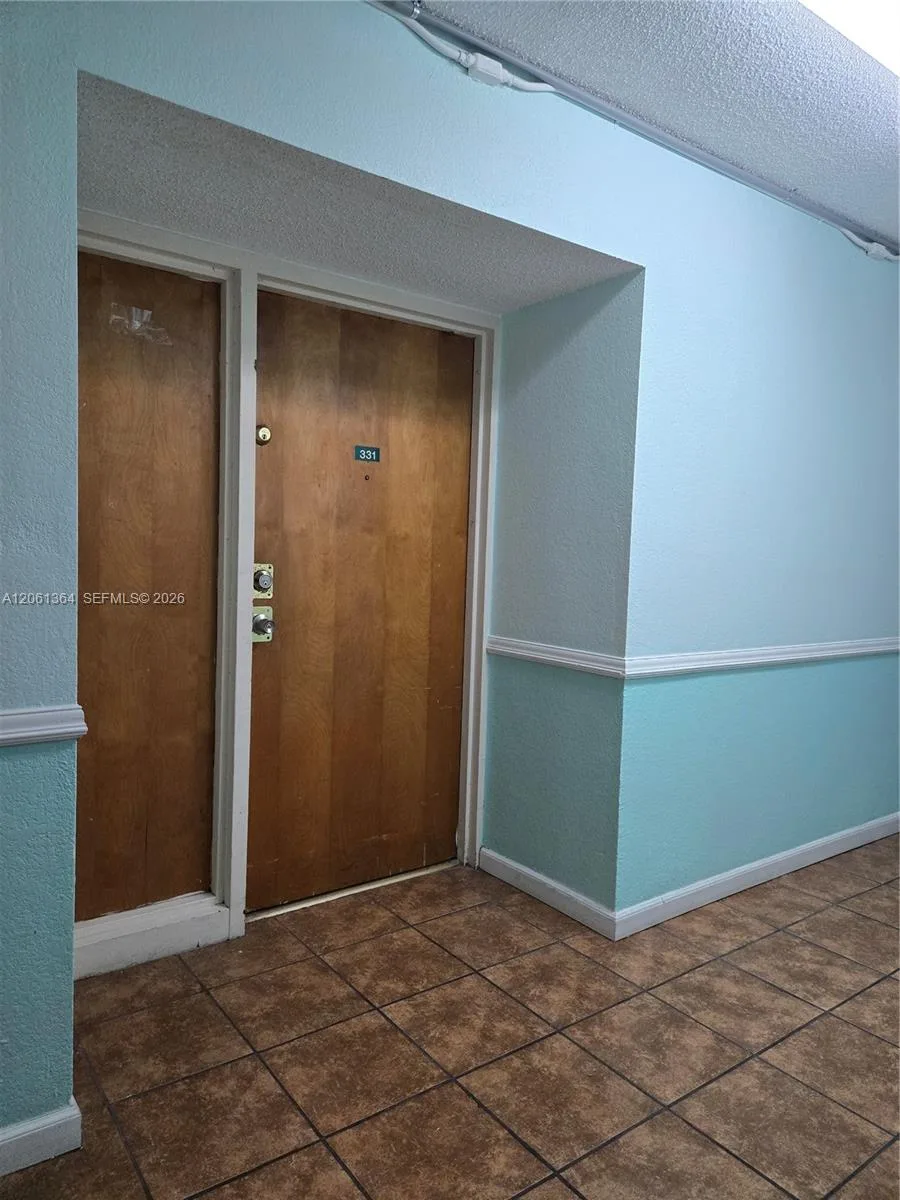 2075 SW 122nd Ave # 331, Miami, FL 33175 photo 4