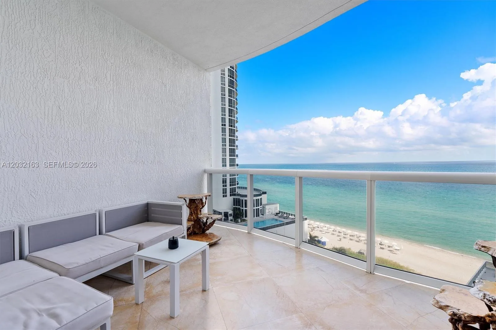 15901 Collins Ave # 904, Sunny Isles Beach, FL 33160