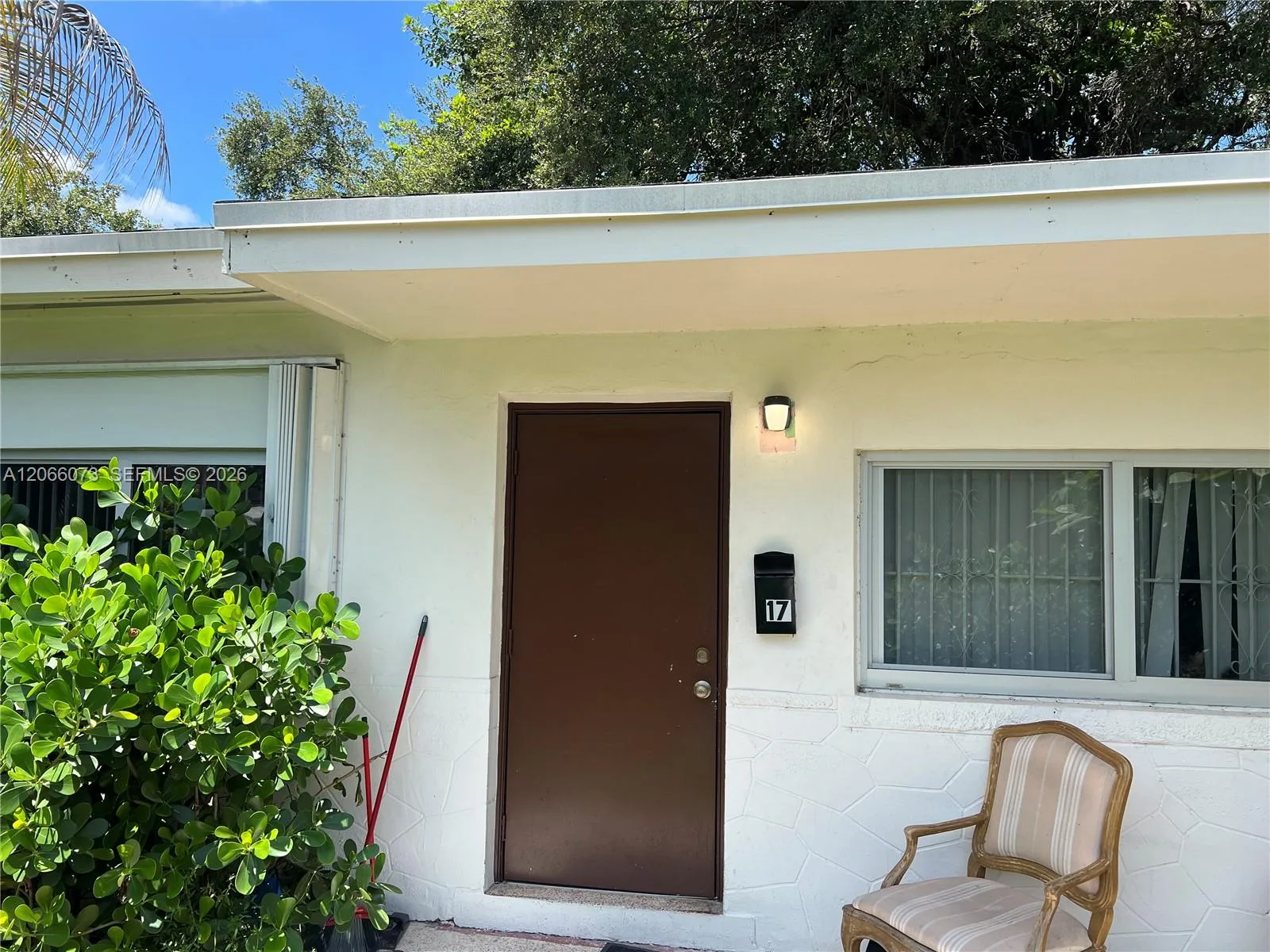 5517 NW 1st Pl, Miami, FL 33127 photo 3