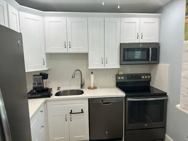 7410 NW 1st Street # 207, Margate, FL 33063