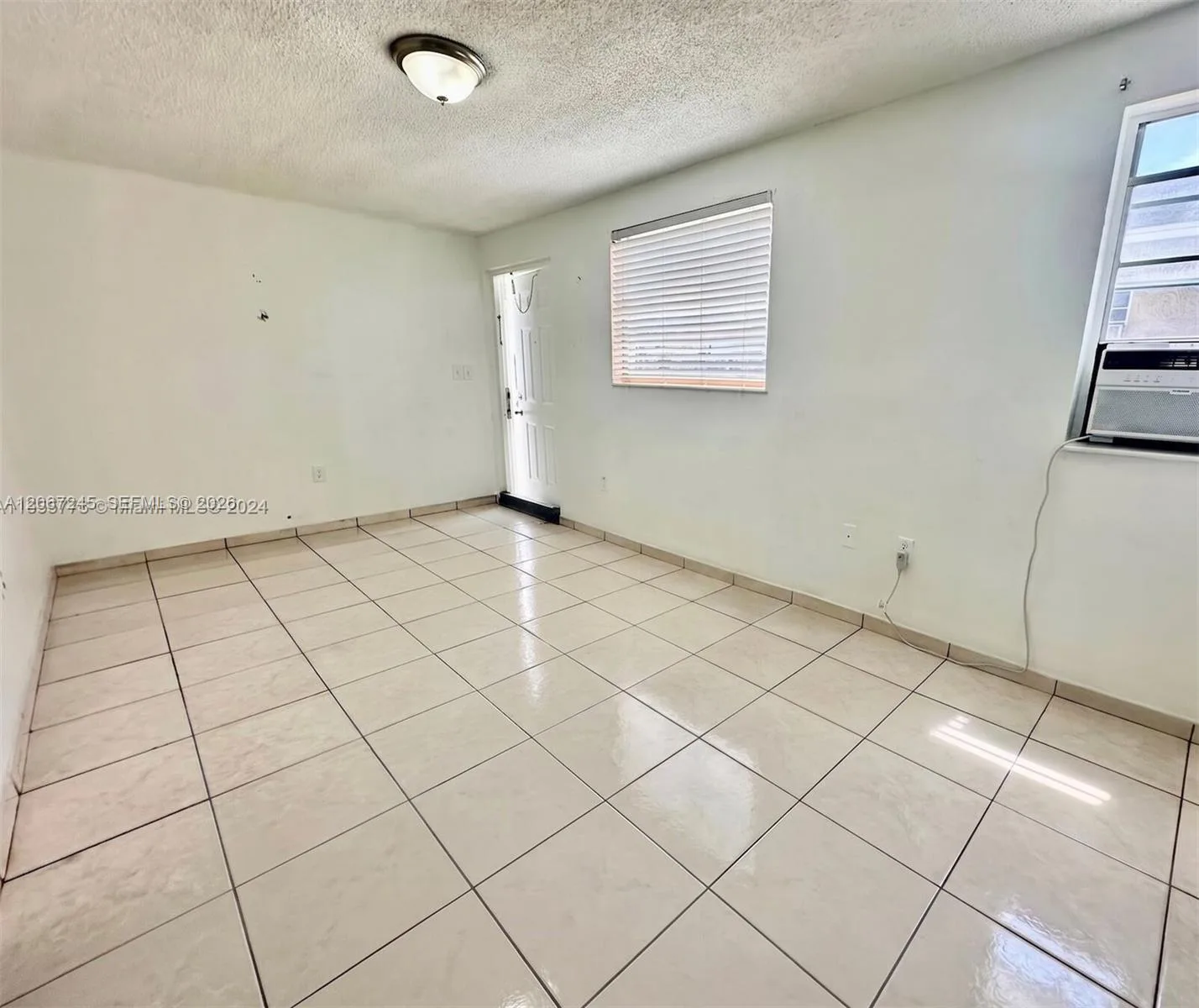 718 SW 11th Ave # 8, Miami, FL 33130 photo 2