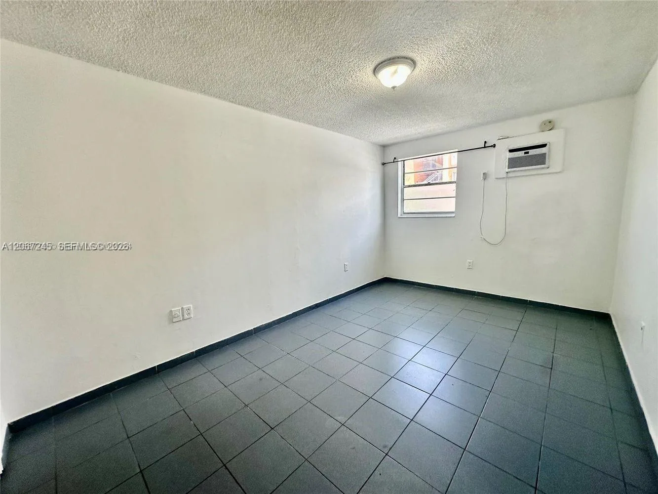 718 SW 11th Ave # 8, Miami, FL 33130 photo 4