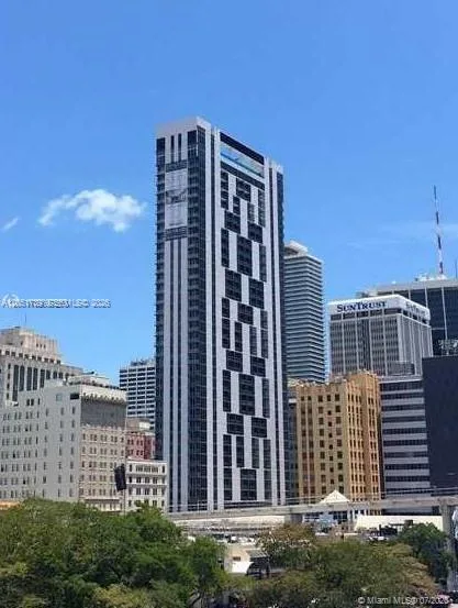 151 SE 1st St # 601, Miami, FL 33131 photo 2