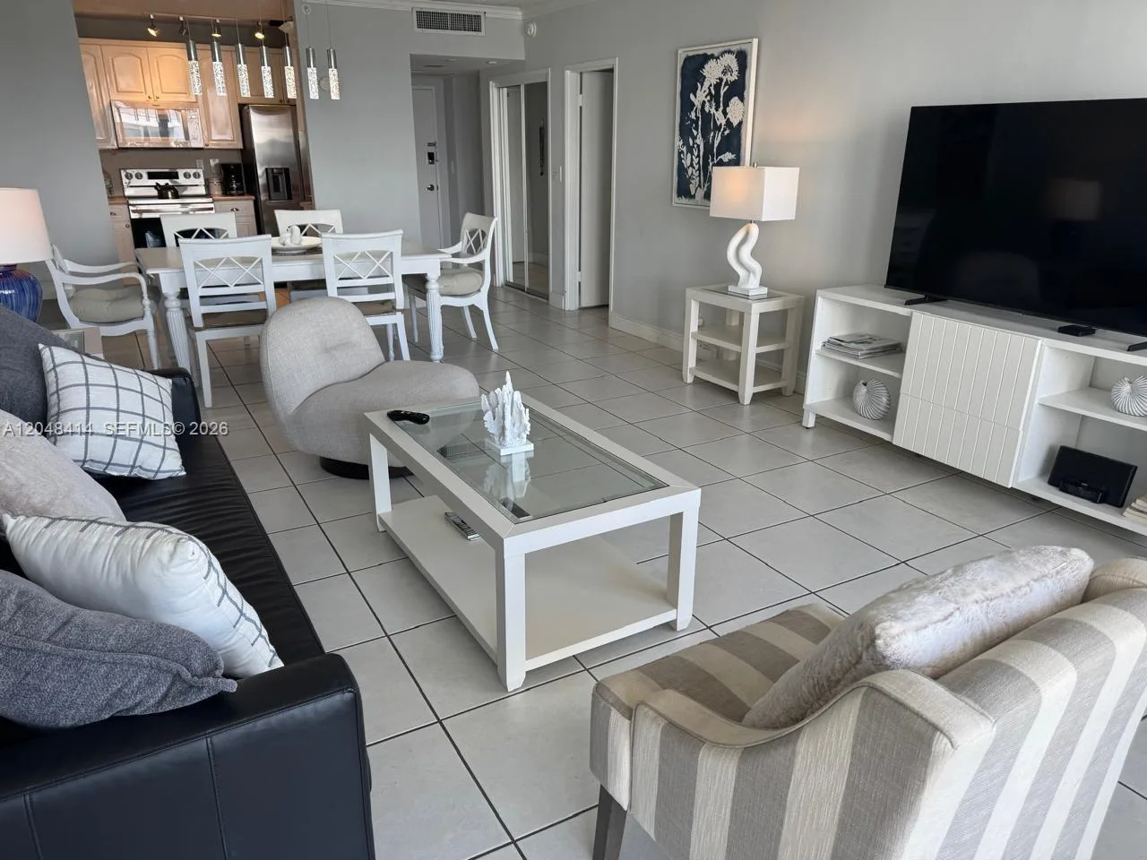 5601 Collins Ave # 823, Miami Beach, FL 33140 photo 2