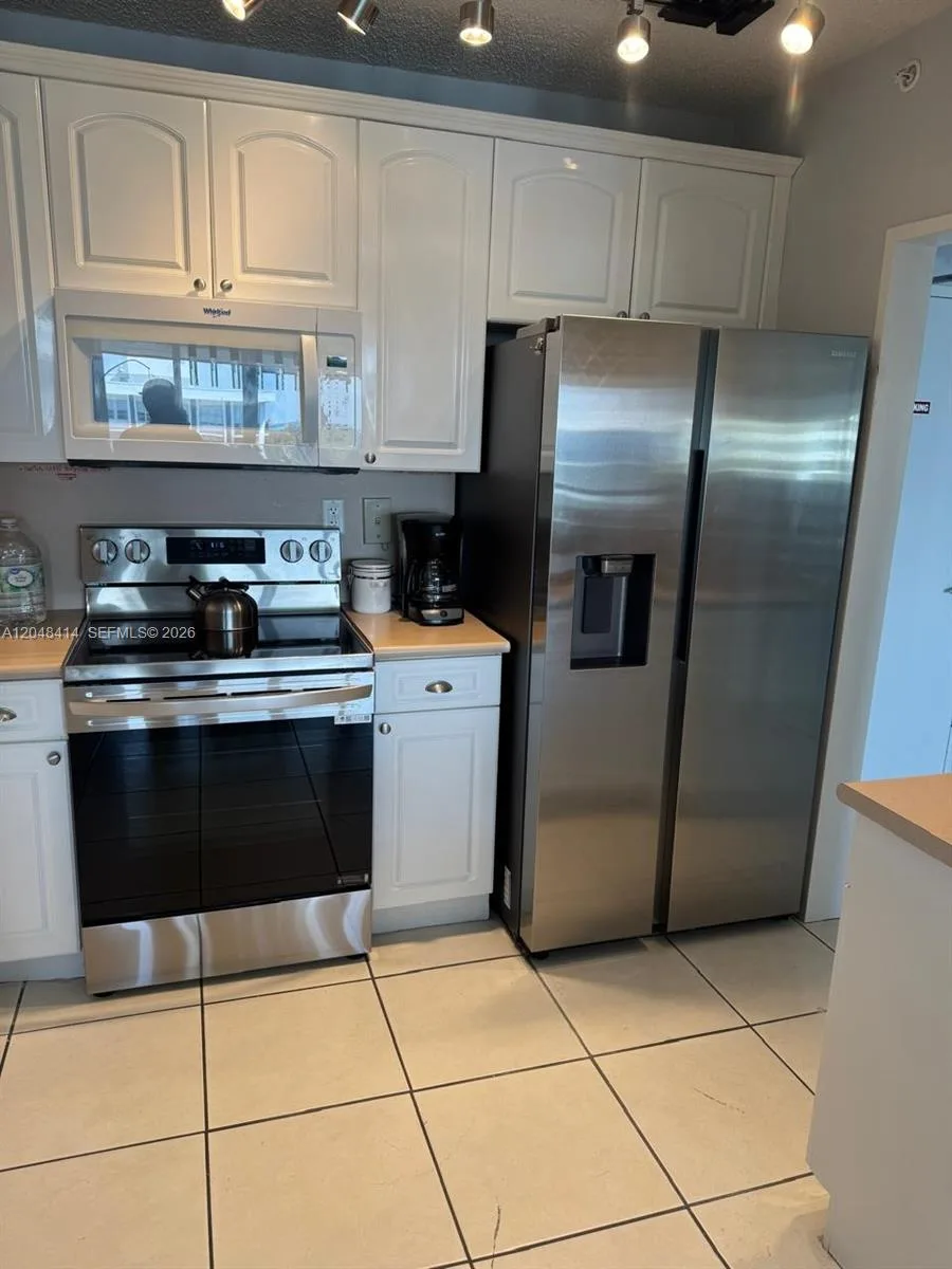 5601 Collins Ave # 823, Miami Beach, FL 33140 photo 3