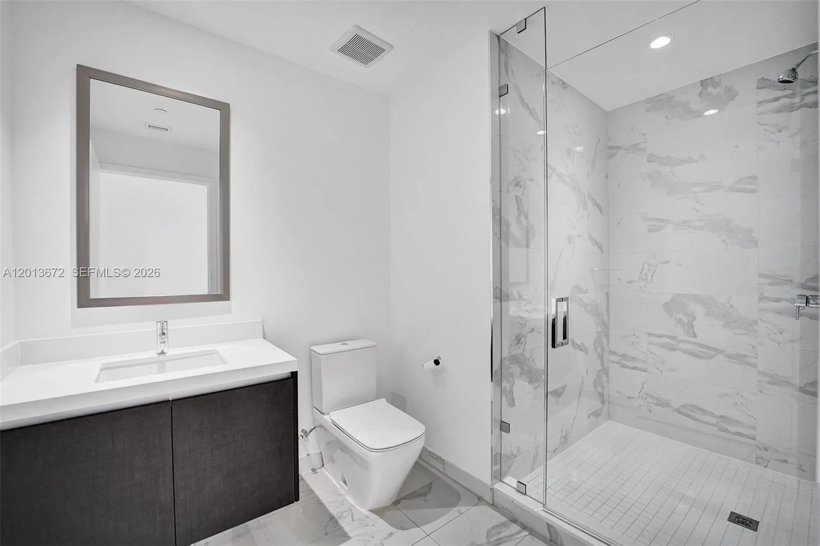 851 NE 1st Ave # 4001, Miami, FL 33132 photo 12